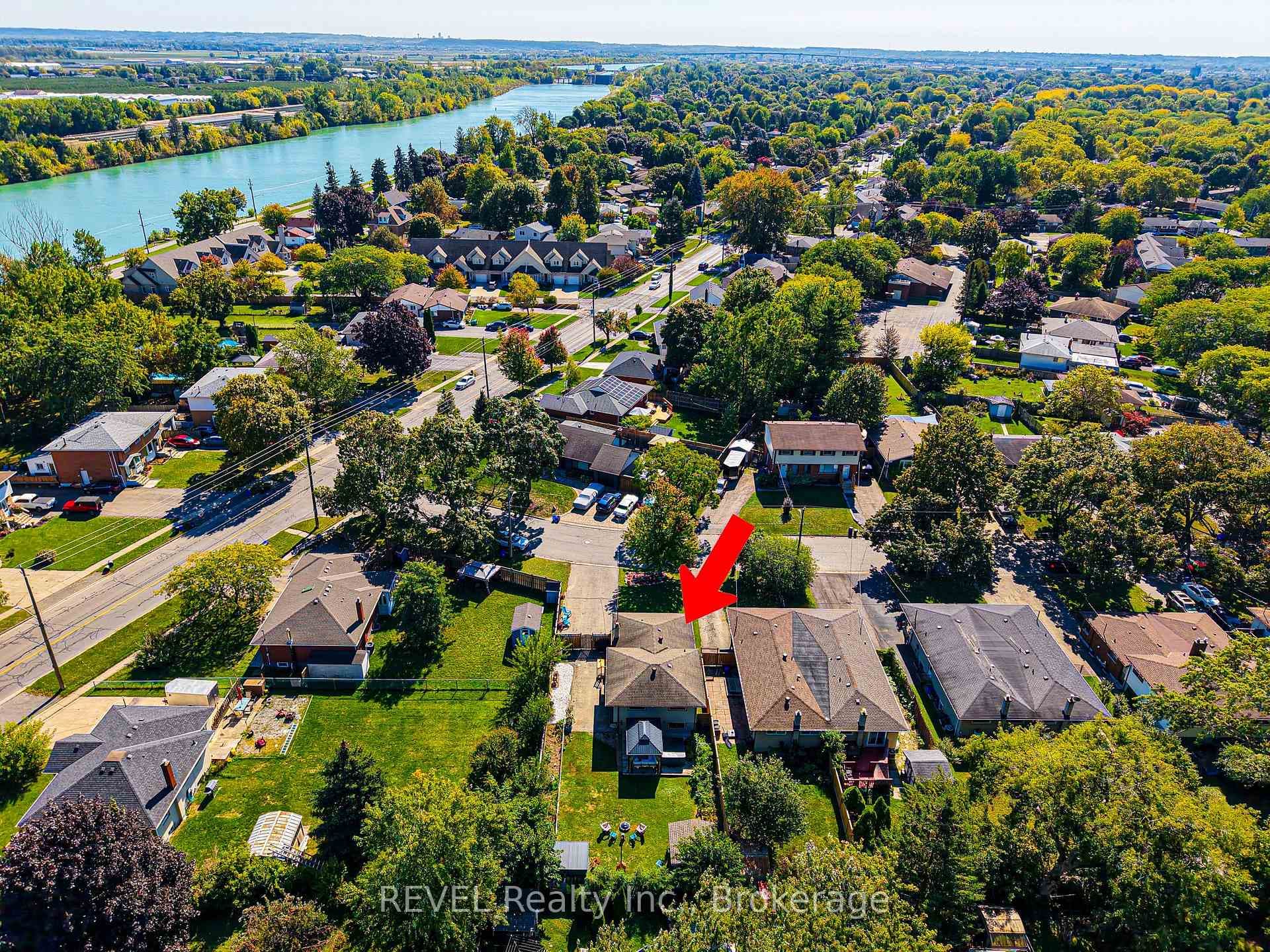 67 Louis Avenue photo 45