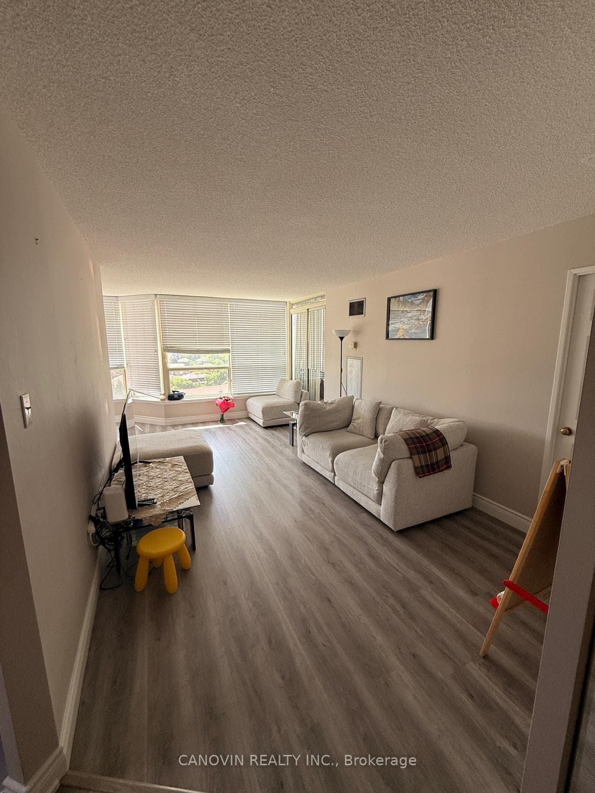 55 Elm Drive Unit 1401 photo 3