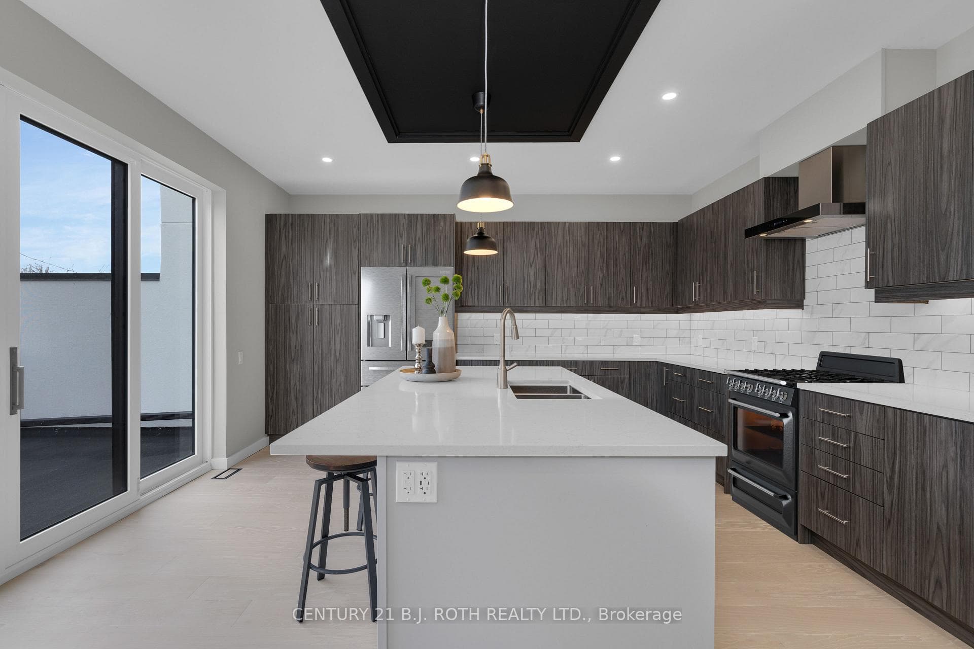 24 Grace Avenue photo 19