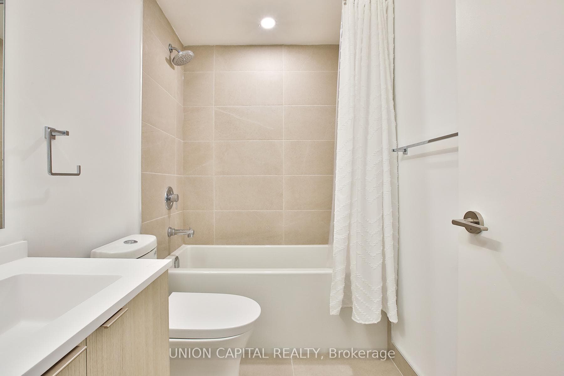 100 Queen Street Unit 2312 photo 23
