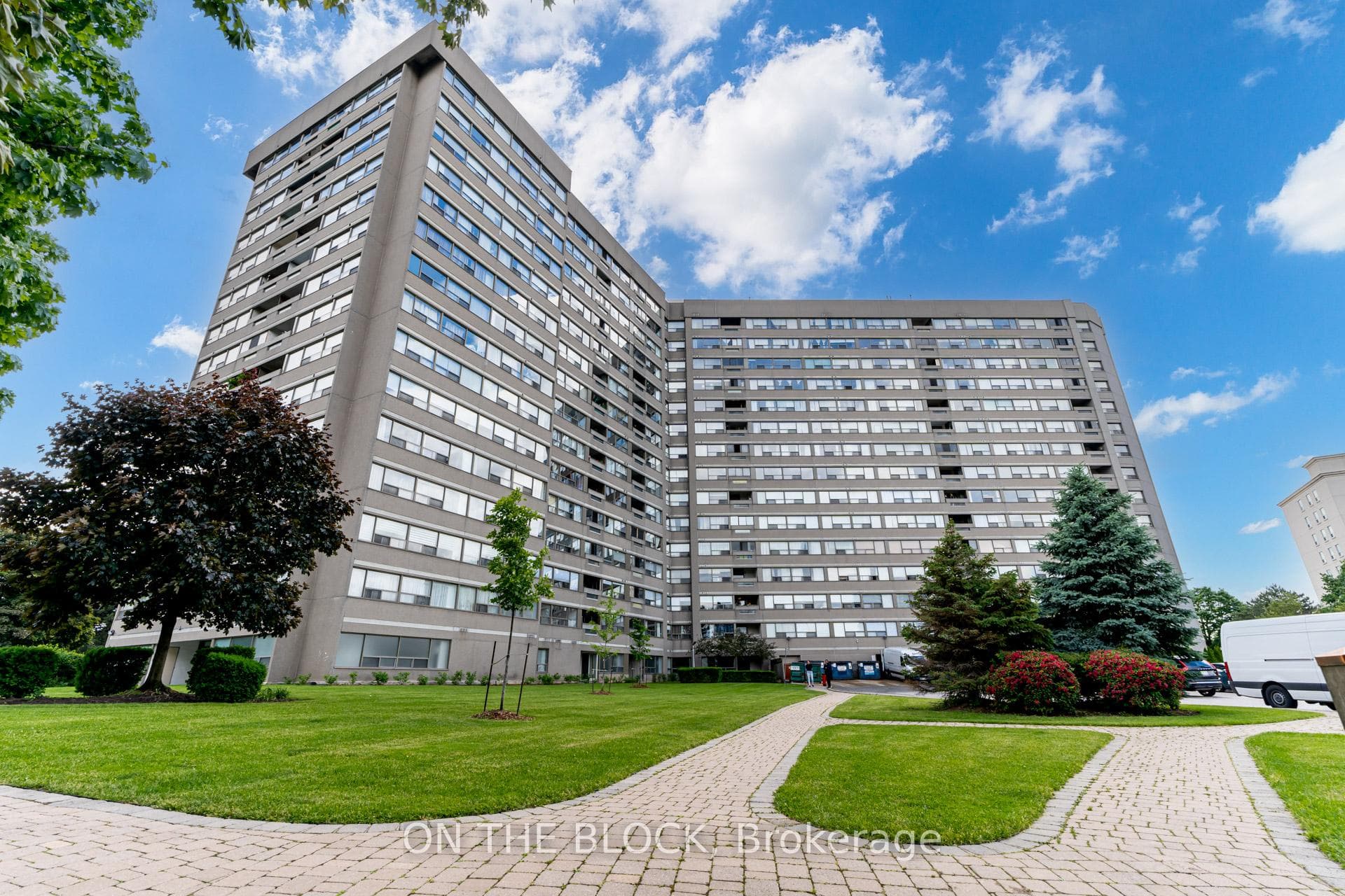 475 The West Mall N/A Unit 1419 photo 2