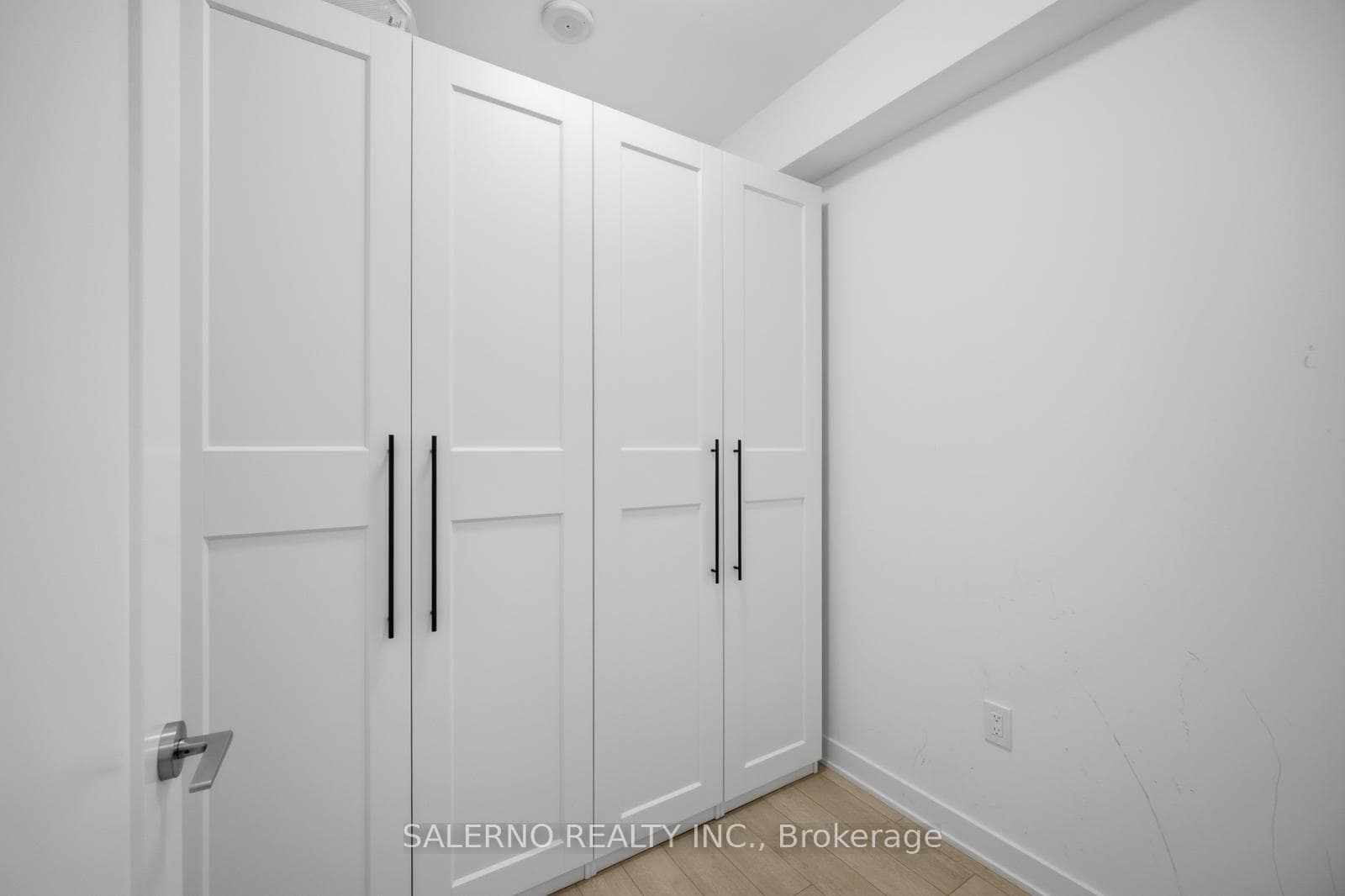 100 Eagle Rock Way Unit 219 photo 27