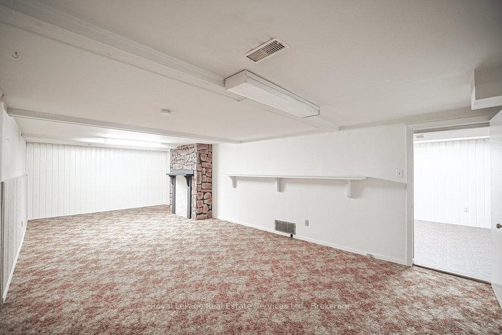 3039 Lakeshore Road photo 18