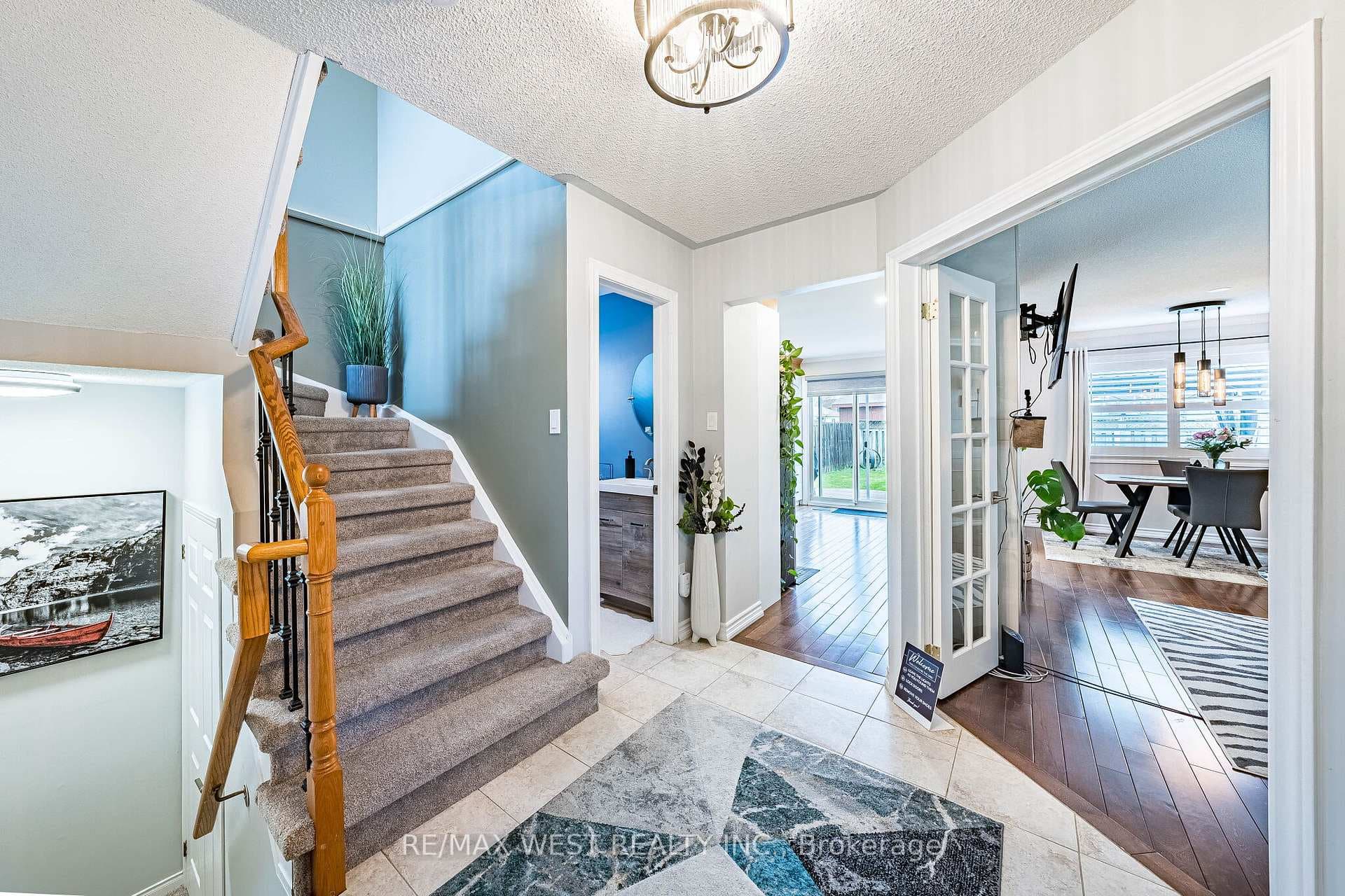 5 Moir Crescent photo 6