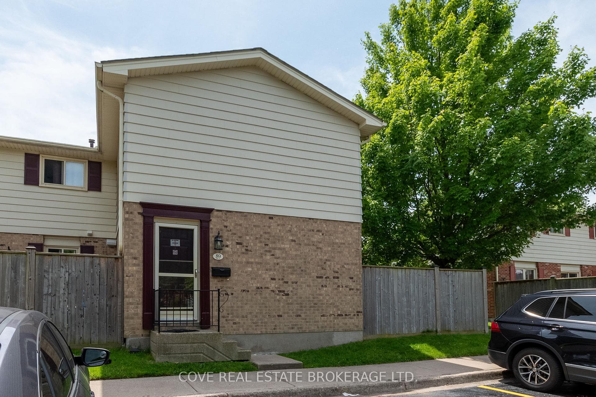 89 Conway Drive photo 1