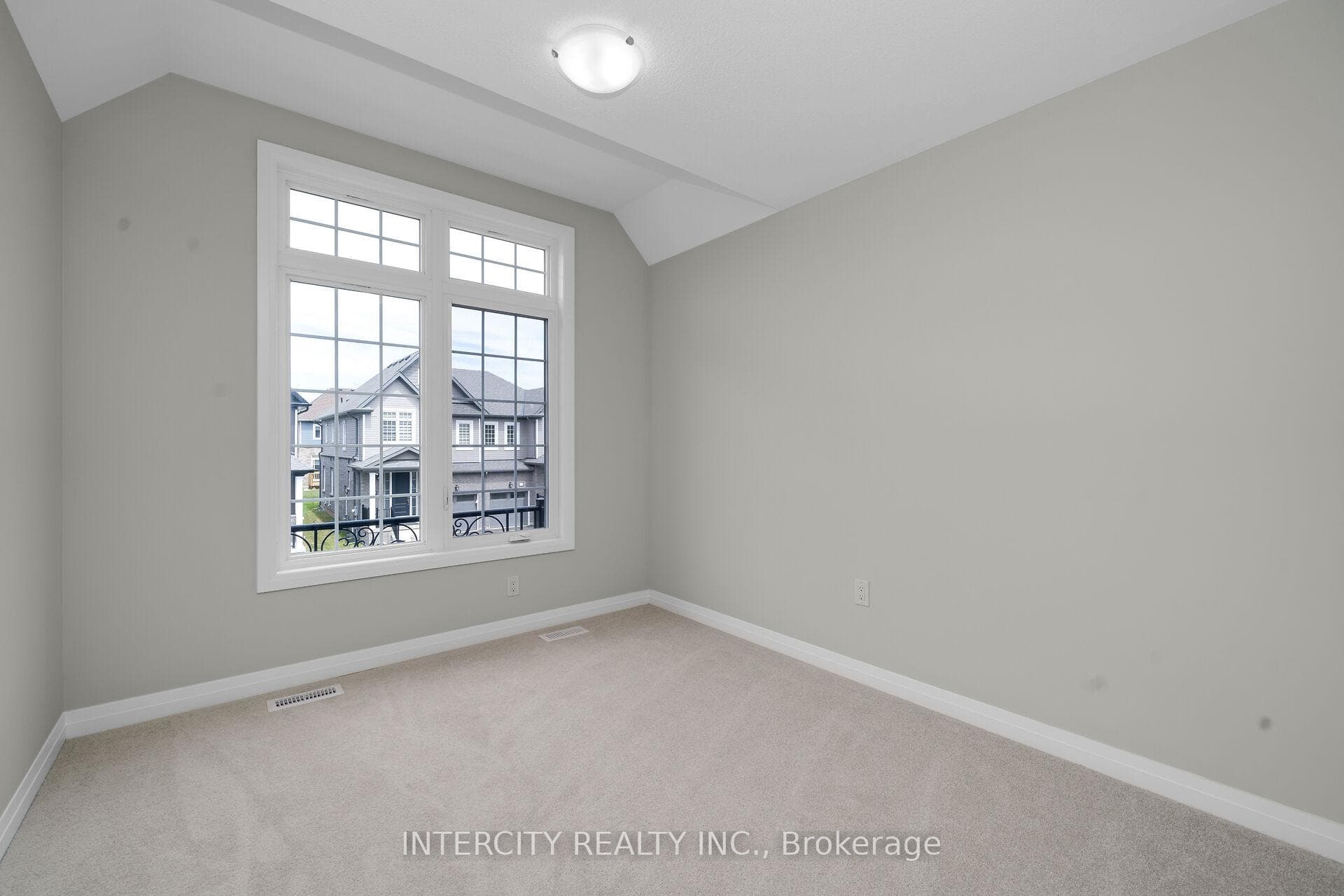 72 Brown Street photo 19