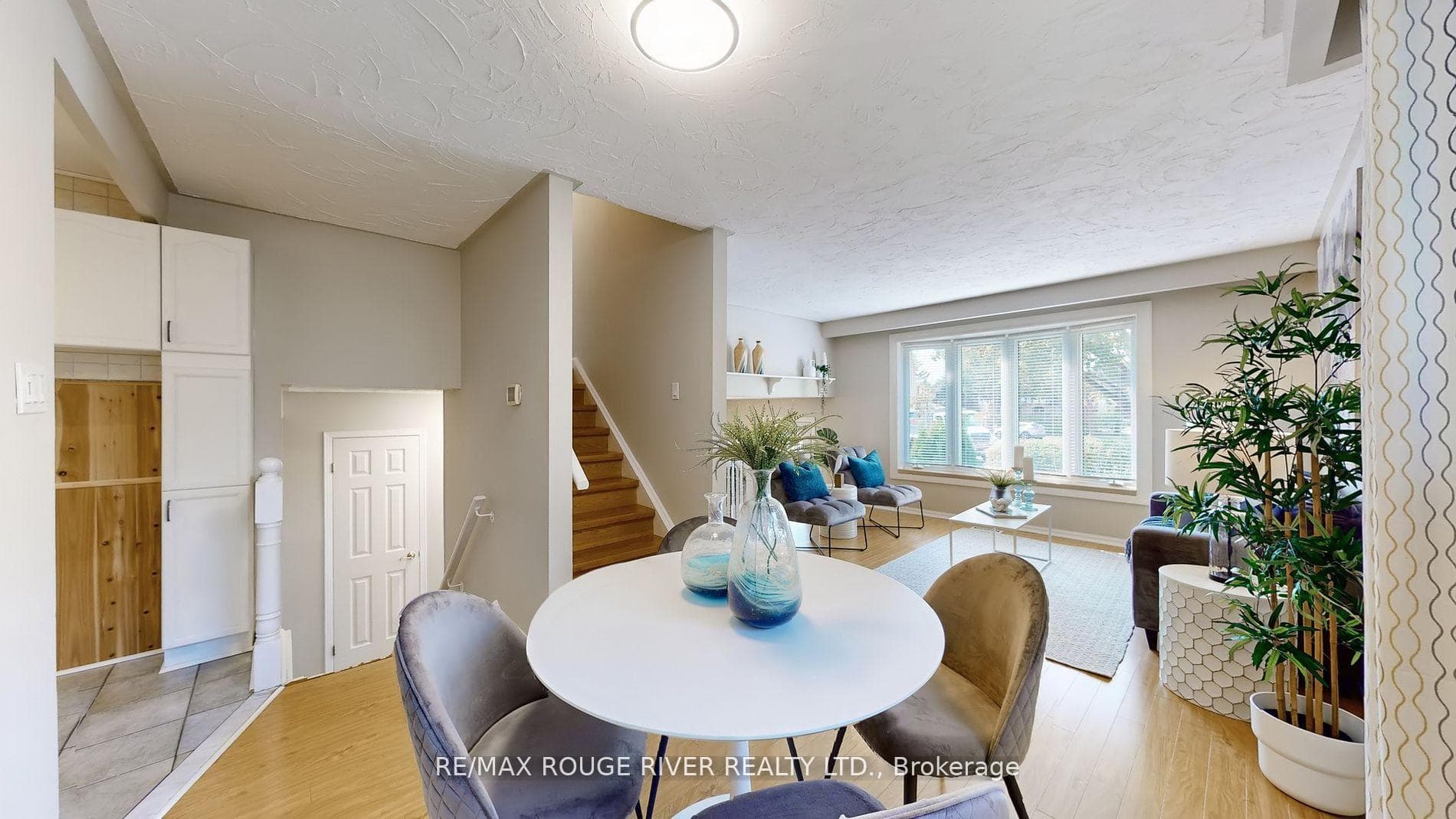 124 Beaverbrook Court photo 10