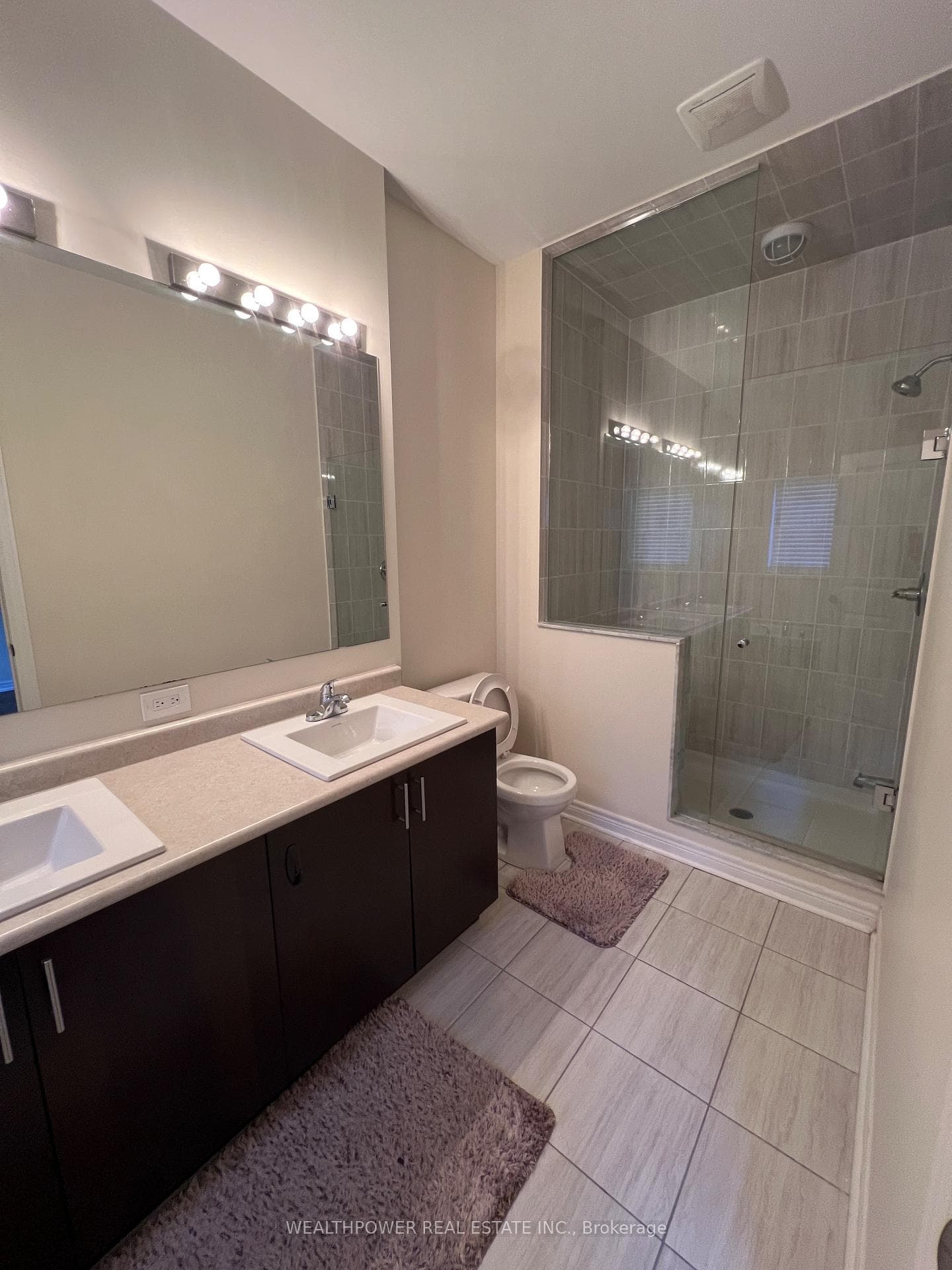 58 Laskin Drive photo 9