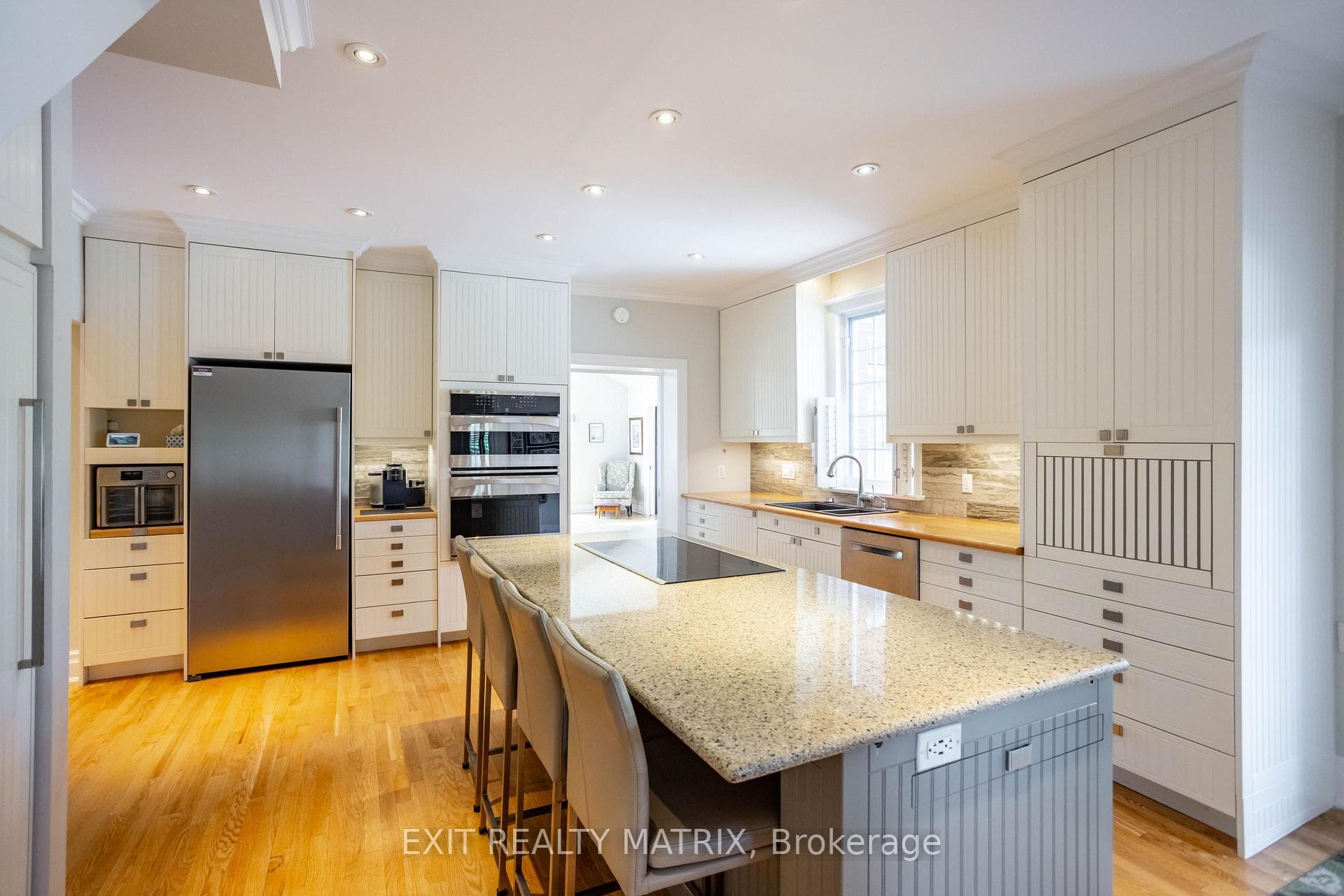 2392 8th Line Road photo 5