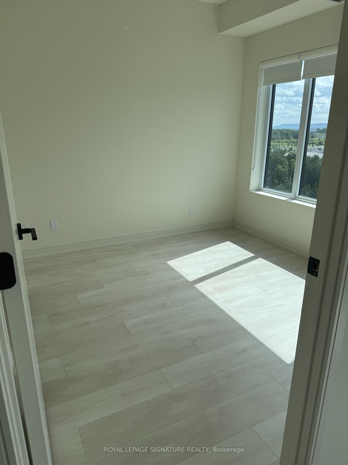 8010 Derry Road Unit 1007 photo 21