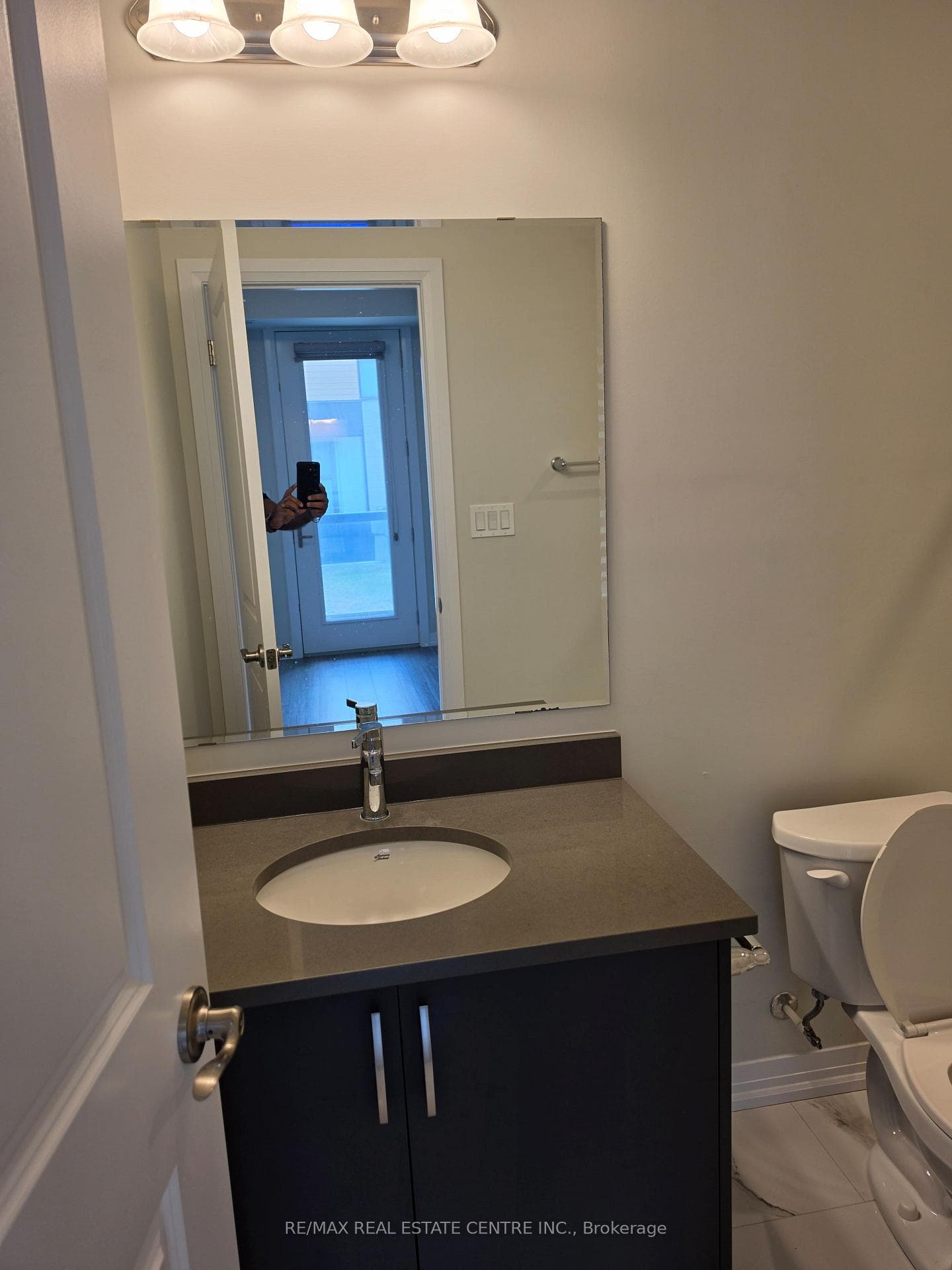 261 Woodbine Ave Avenue Unit A72 photo 17