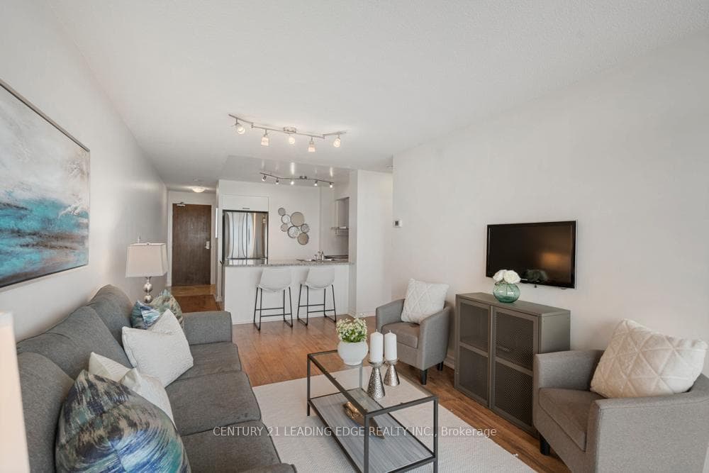 35 HOLLYWOOD Avenue Unit 1101 photo 16
