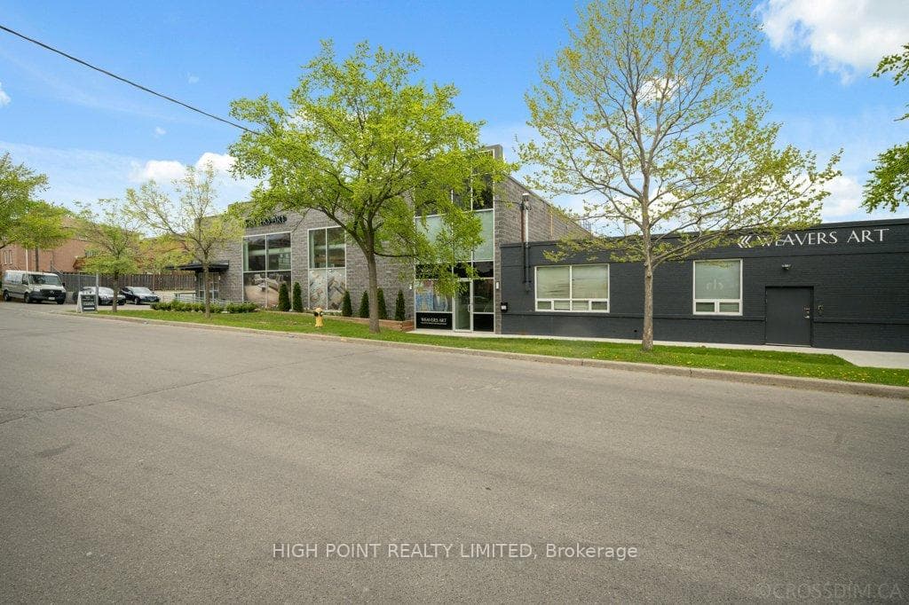 116-120 tycos Drive photo 10