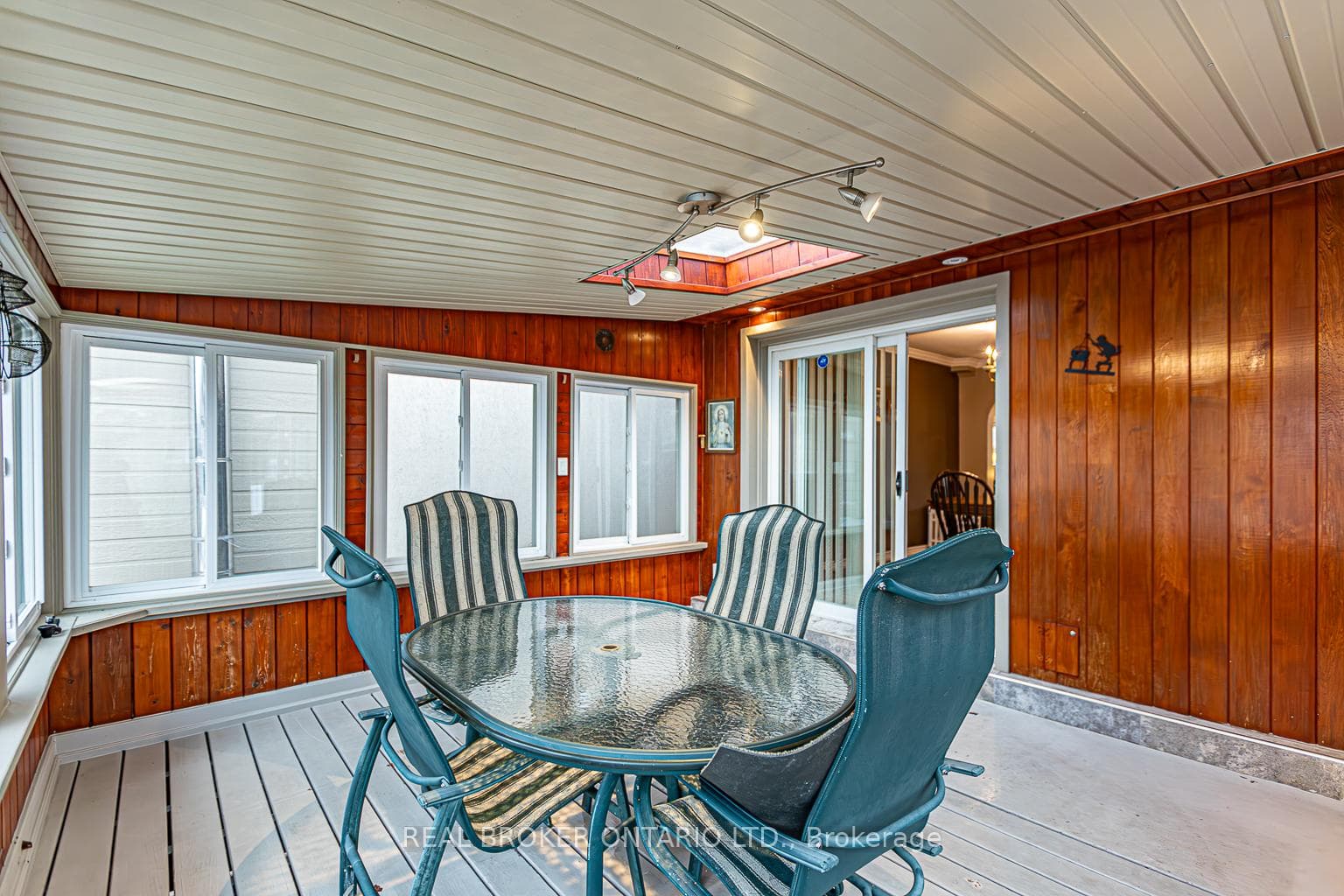 107 Foxwell Street photo 11