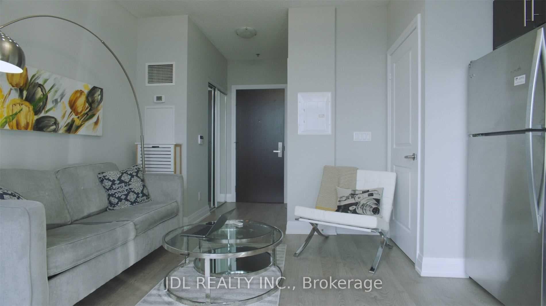 65 Speers Road Unit 514 photo 3