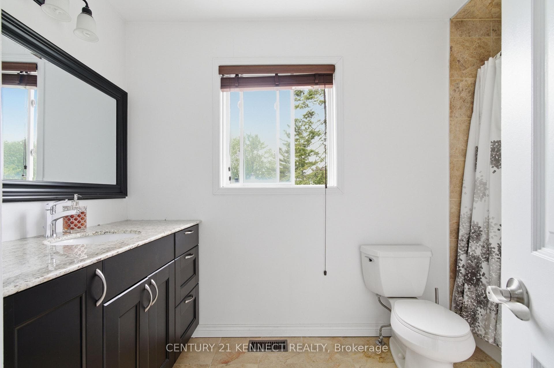 848 Fairlawn Avenue photo 26