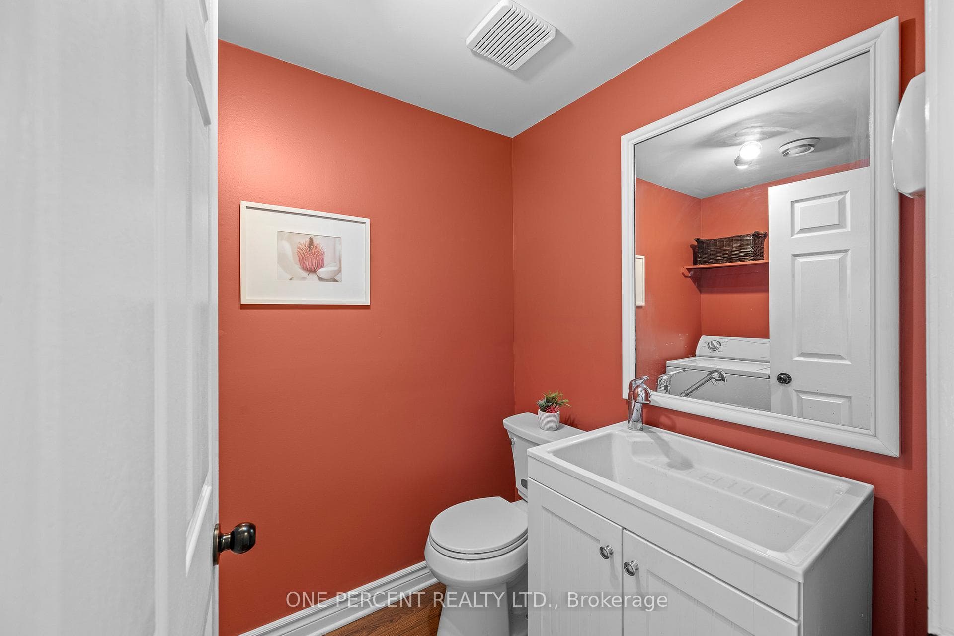 30 Maplehurst Avenue photo 5