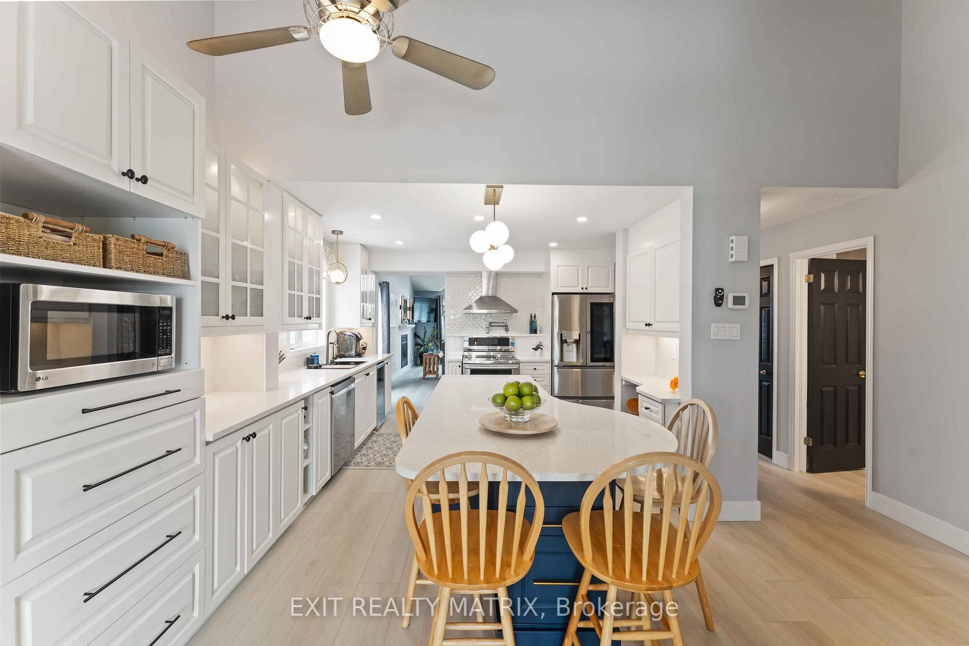 137 Coursier Crescent photo 15