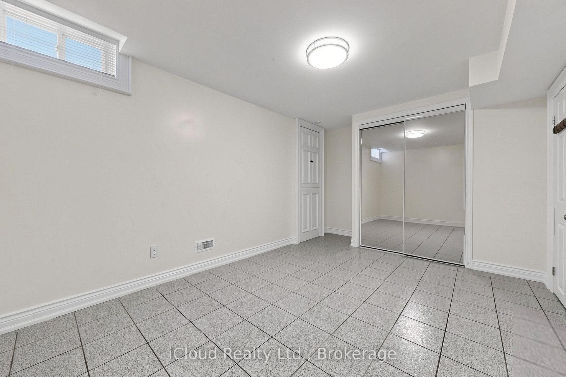 15 San Marko Place photo 33