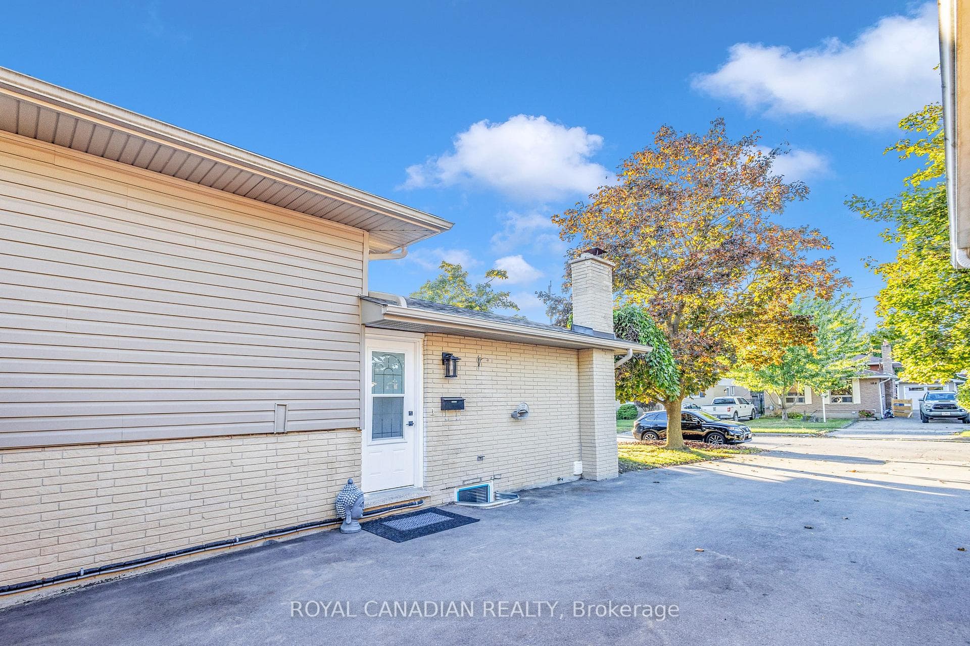 189 Country Club Drive photo 4