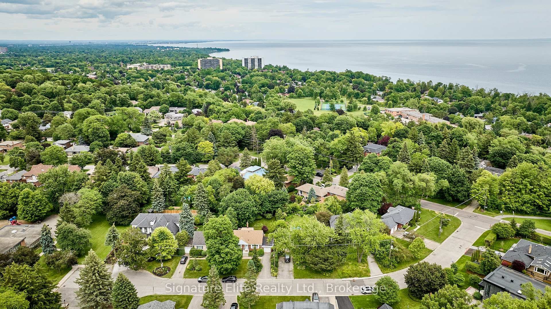 45 Heathfield Drive photo 45