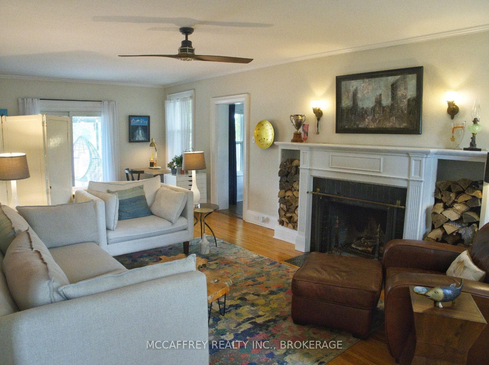 442 DUNDAS Street photo 11