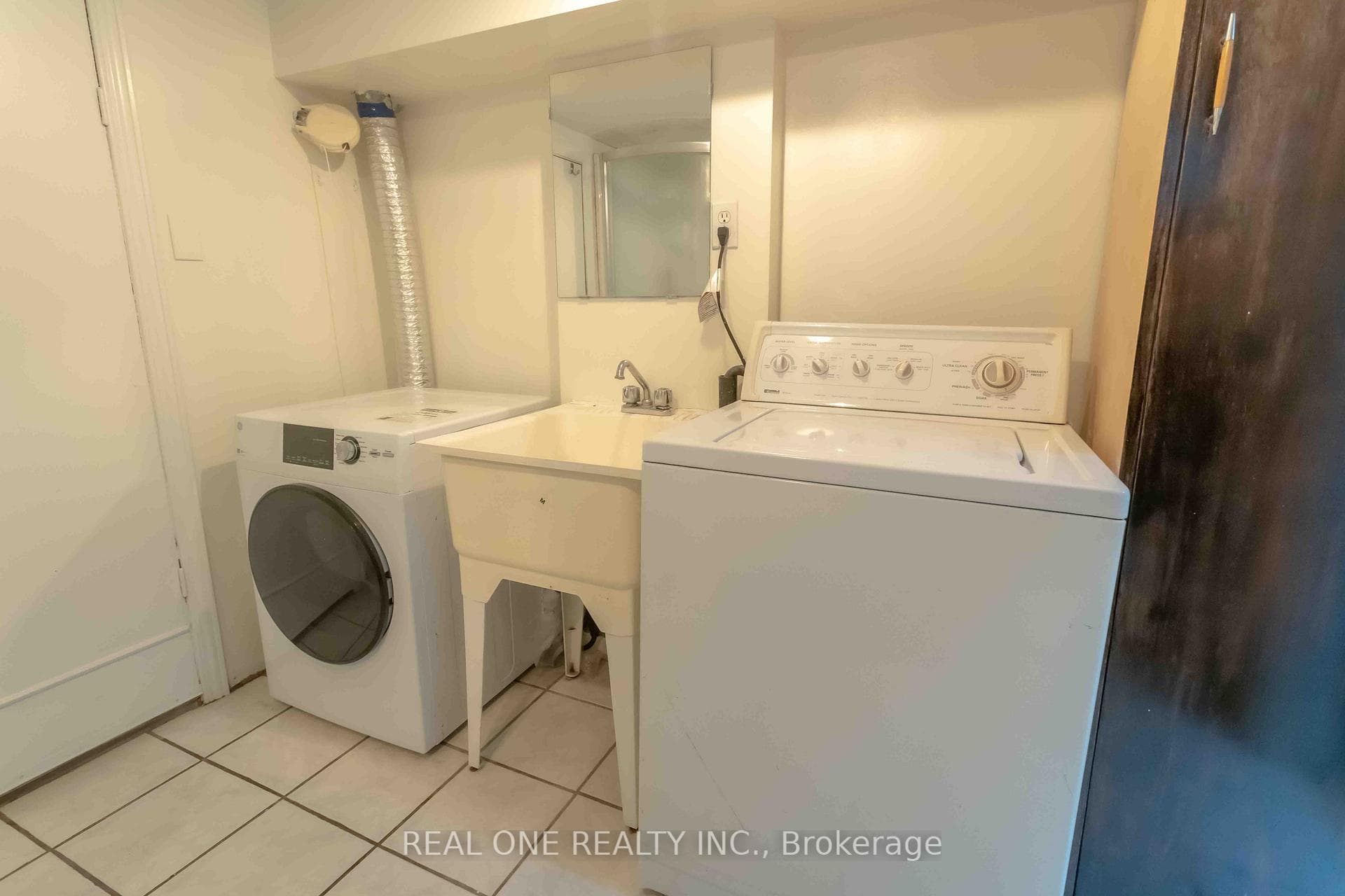 21 Marlee Avenue photo 34
