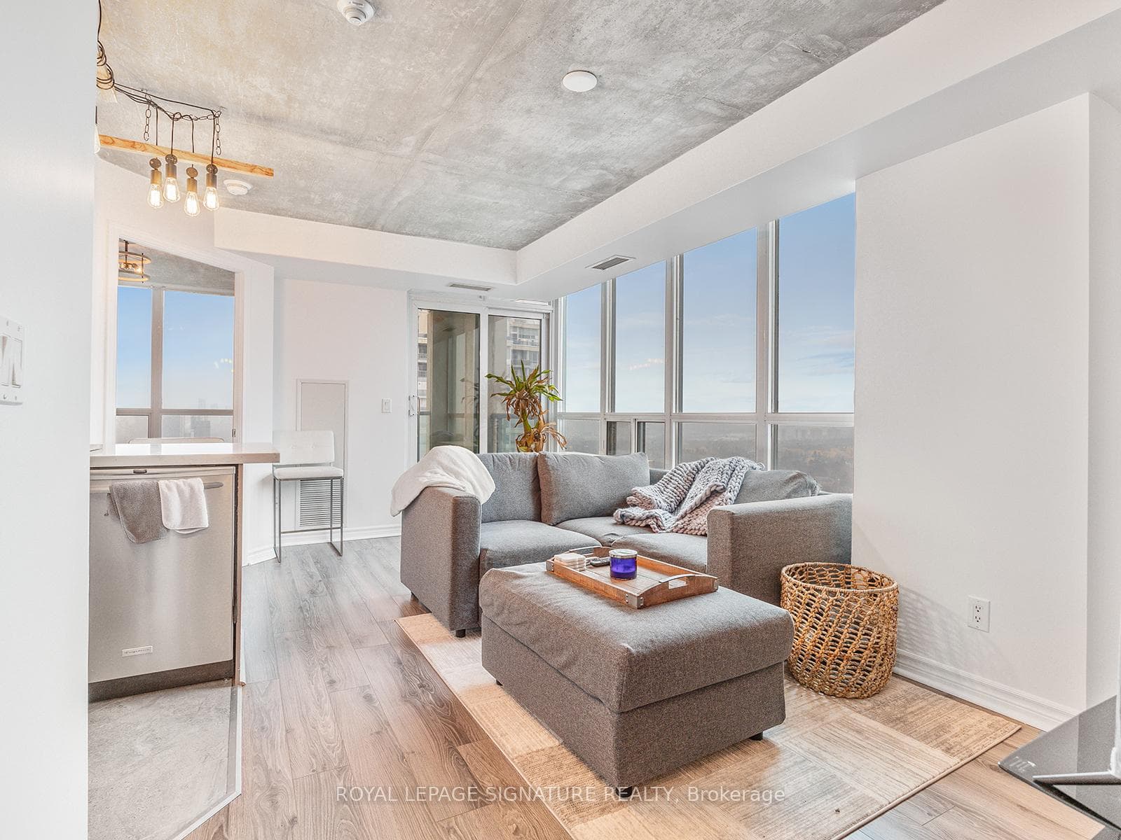 17 Barberry Place Unit 2307 photo 8