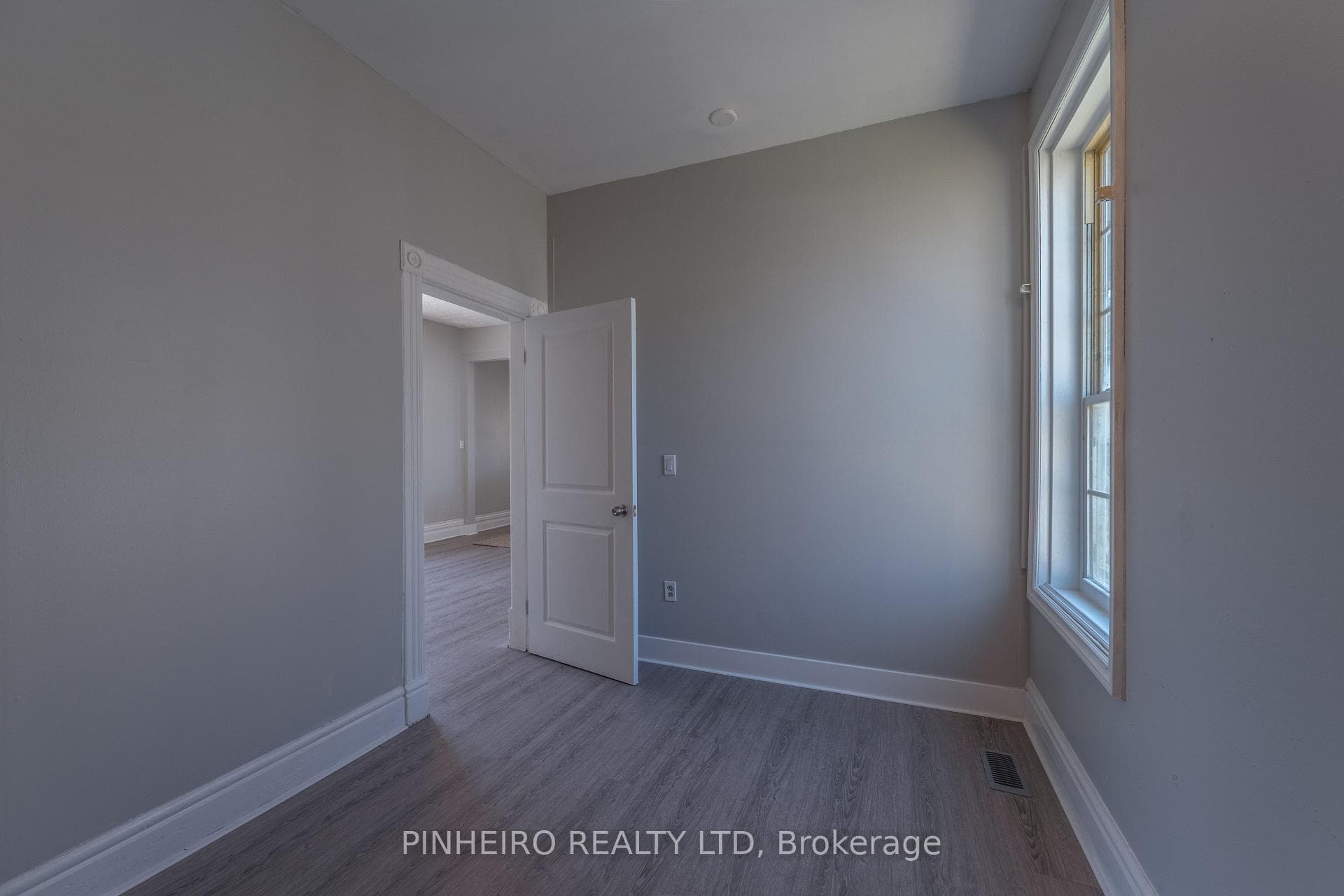 786 Nelson Street photo 16