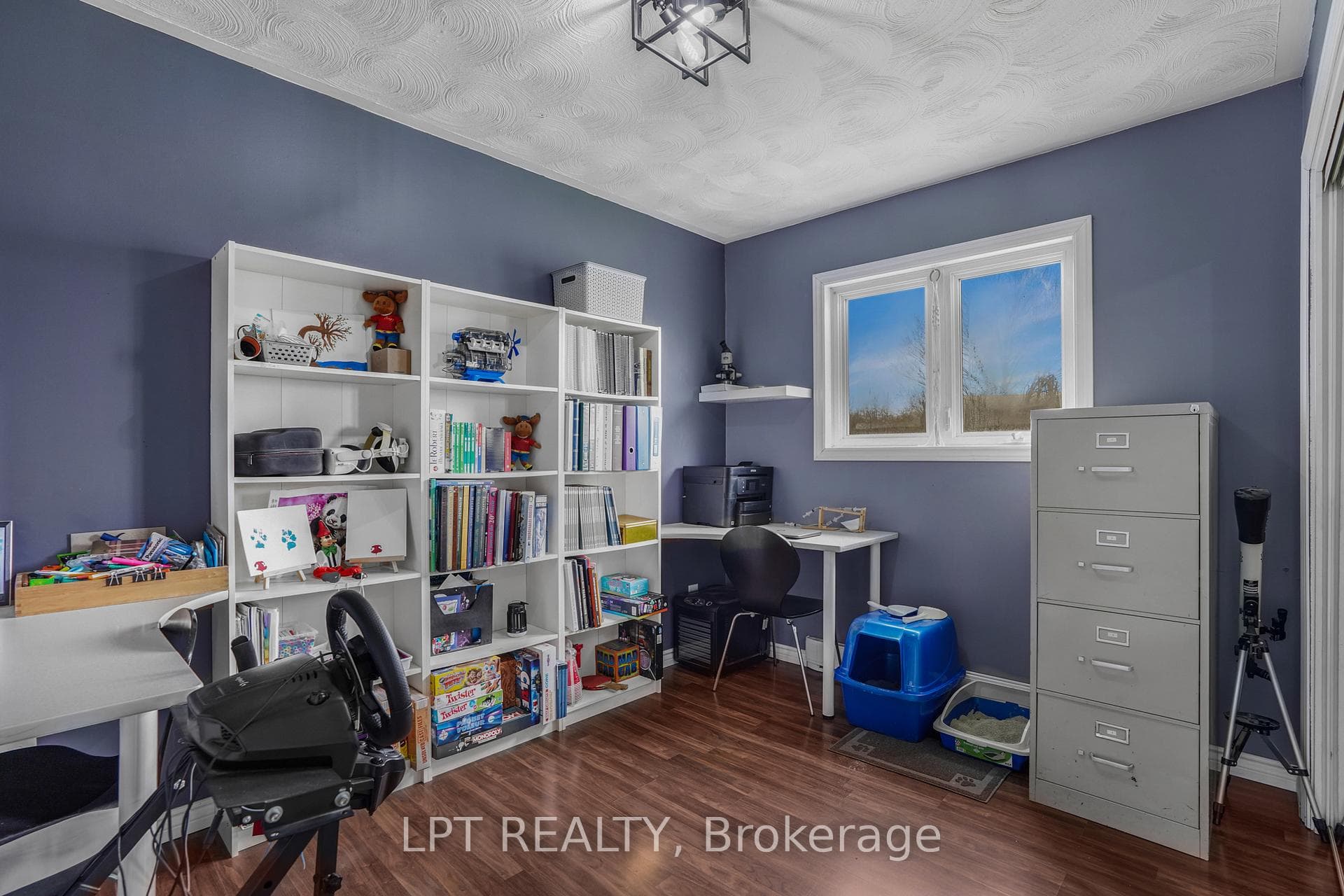 548 Pharand Street photo 18
