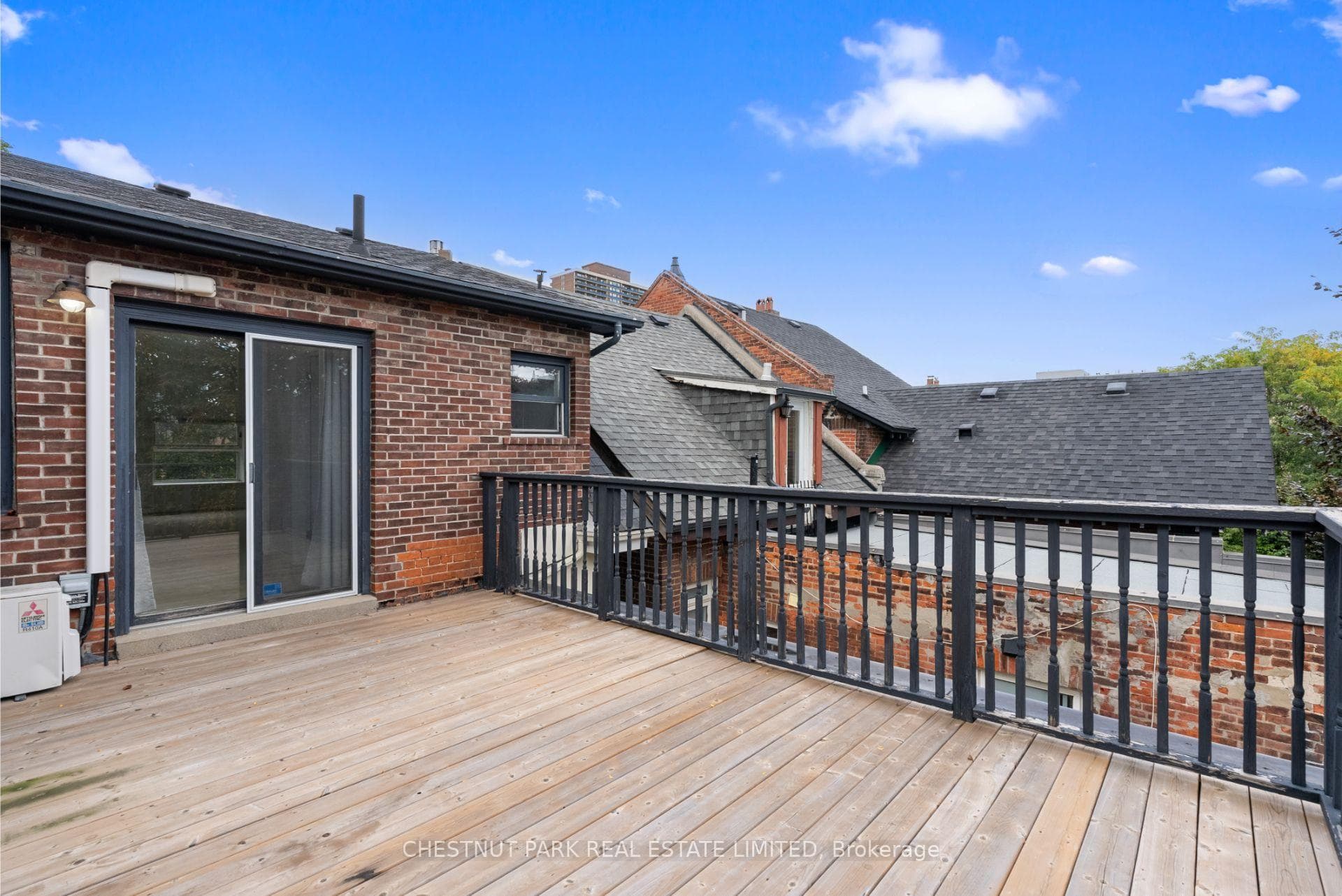 31 Walker Avenue photo 16