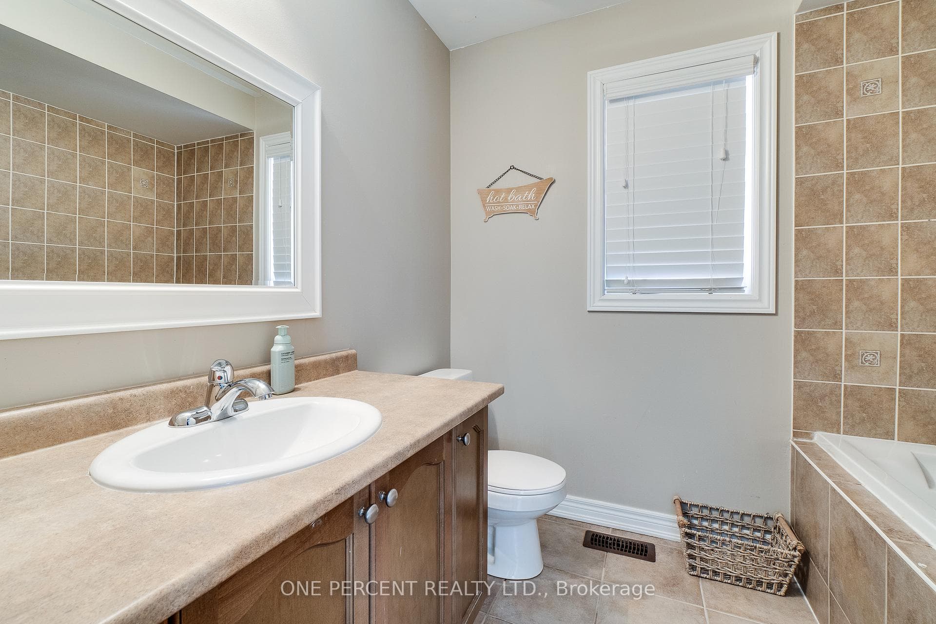 38 Bowkett Drive photo 31