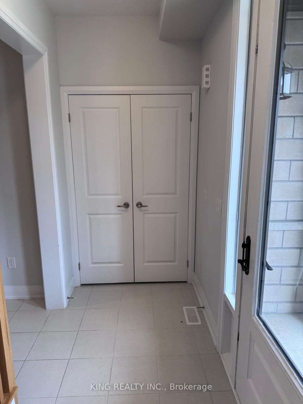 141 Cole Terrace photo 12
