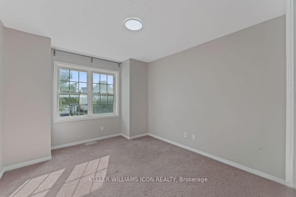 71 Hemlo Crescent photo 26