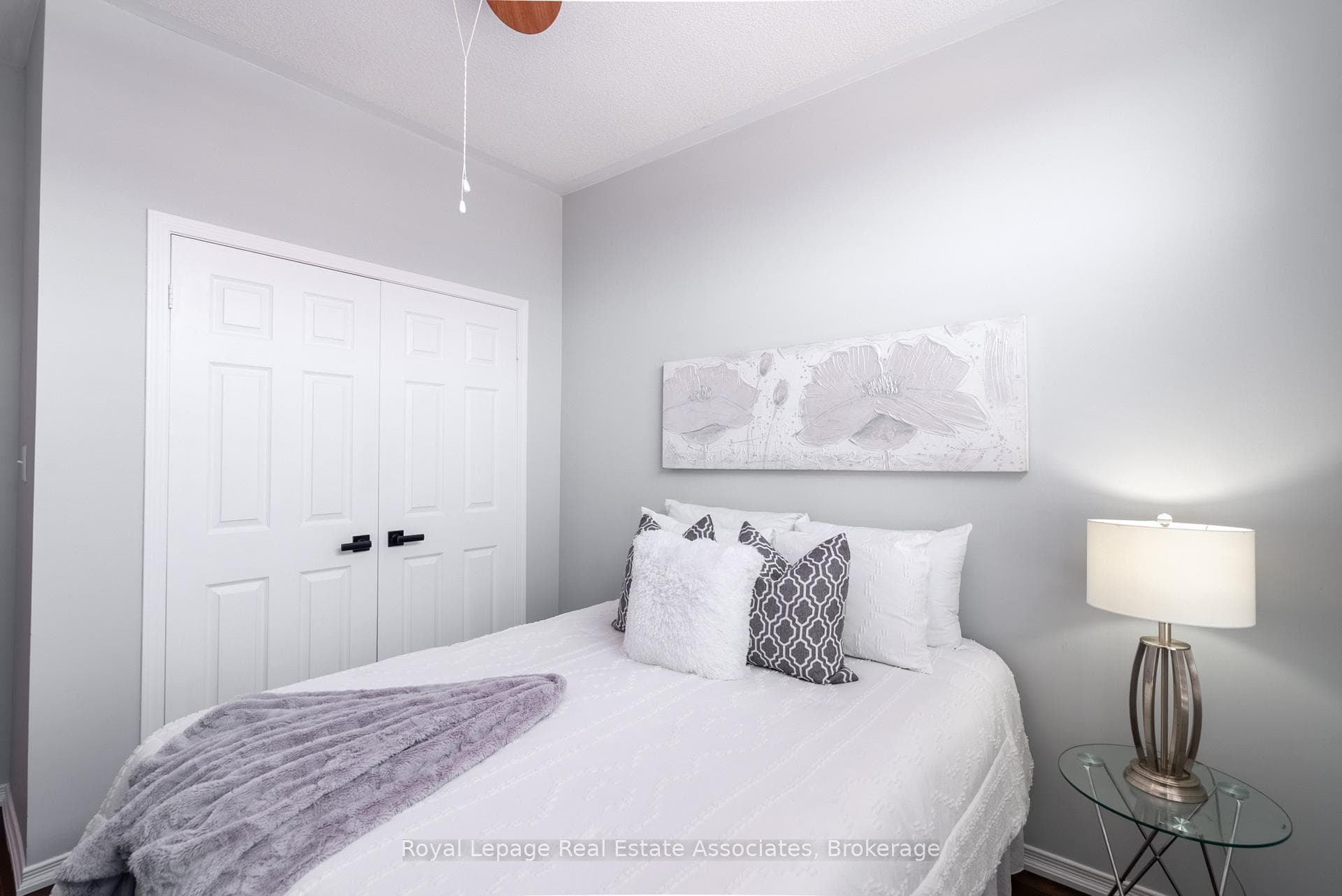 4680 Mcleod Road photo 27