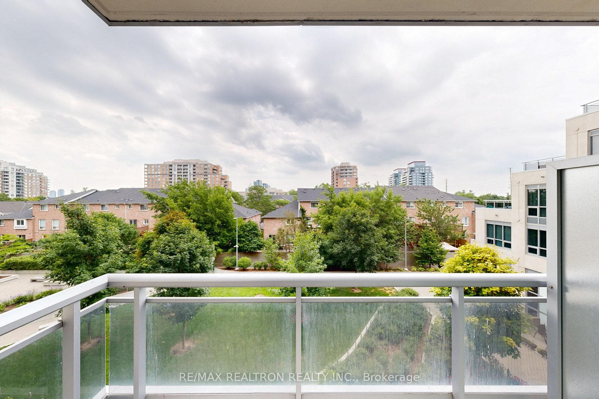 9191 Yonge Street Unit 319sw photo 33