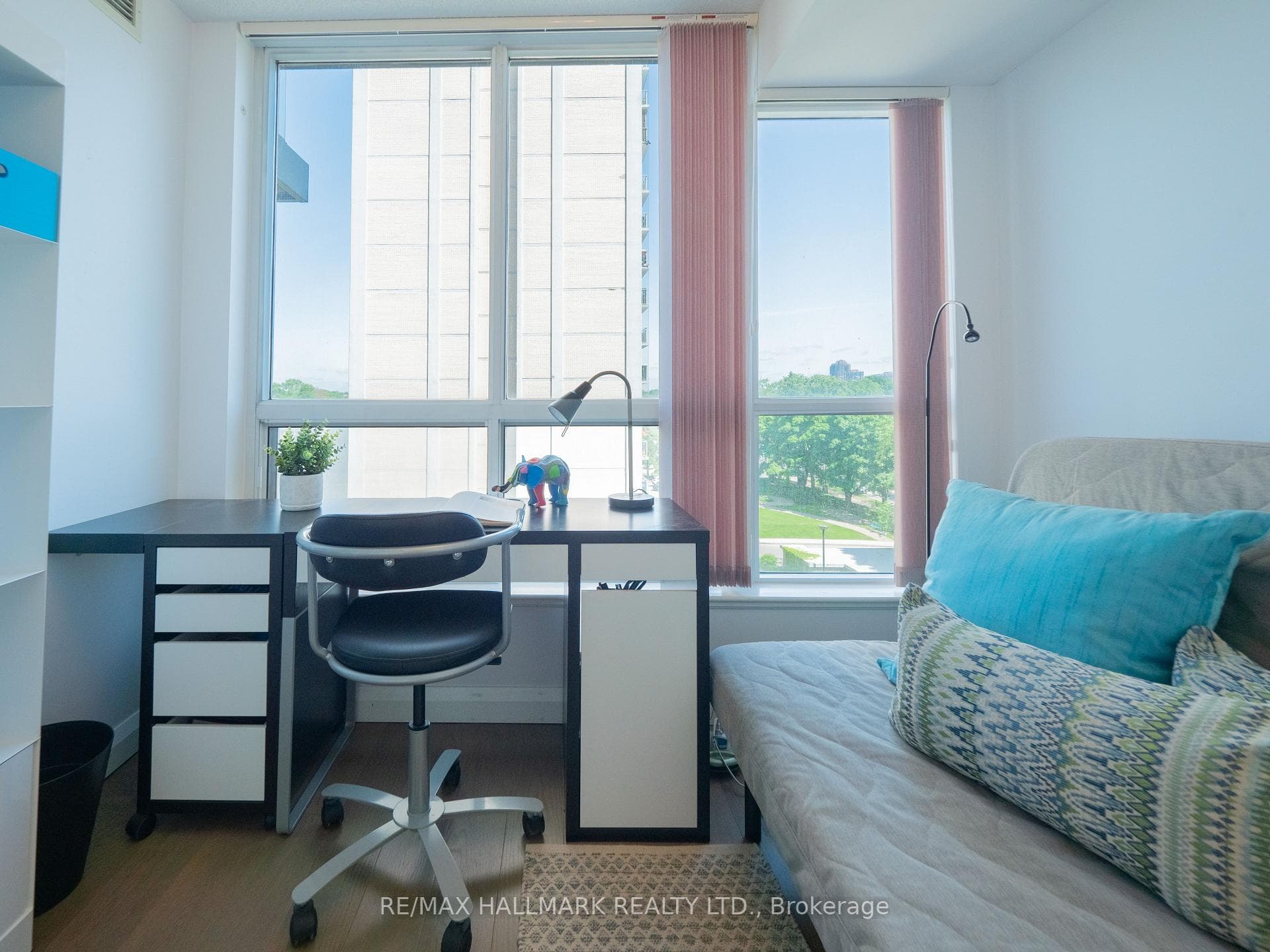 70 High Park Avenue Unit 510 photo 21