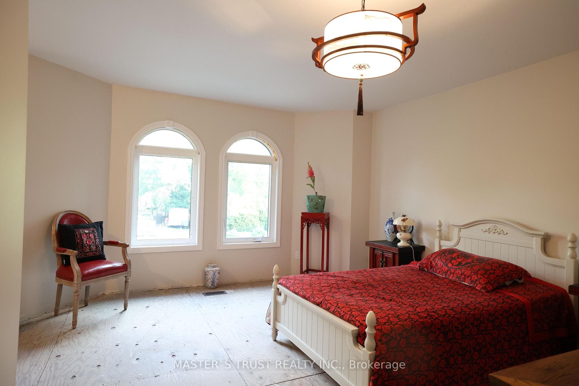 450 Wilson Street photo 19