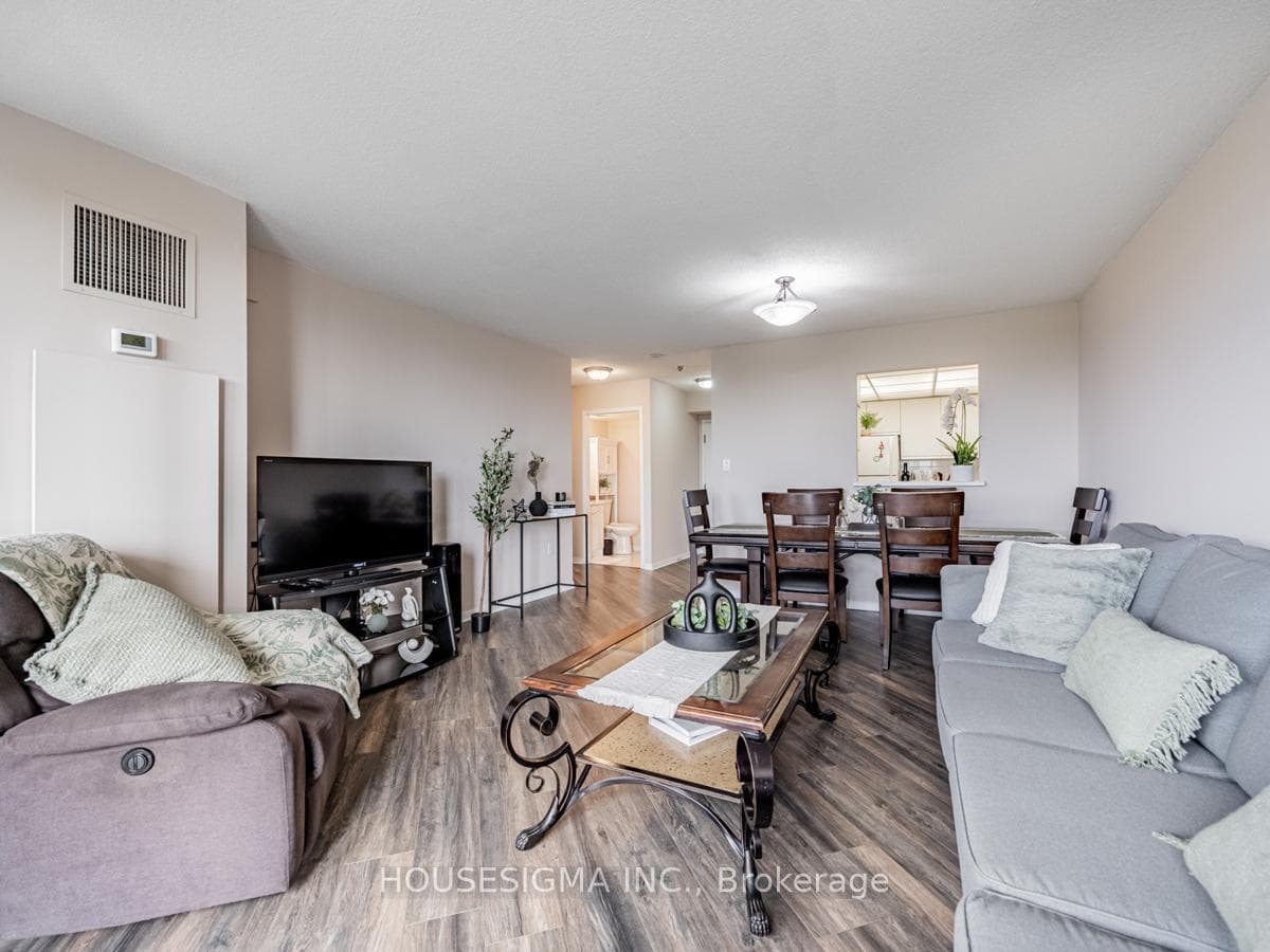 20 Mcfarlane Drive Unit 604 photo 5