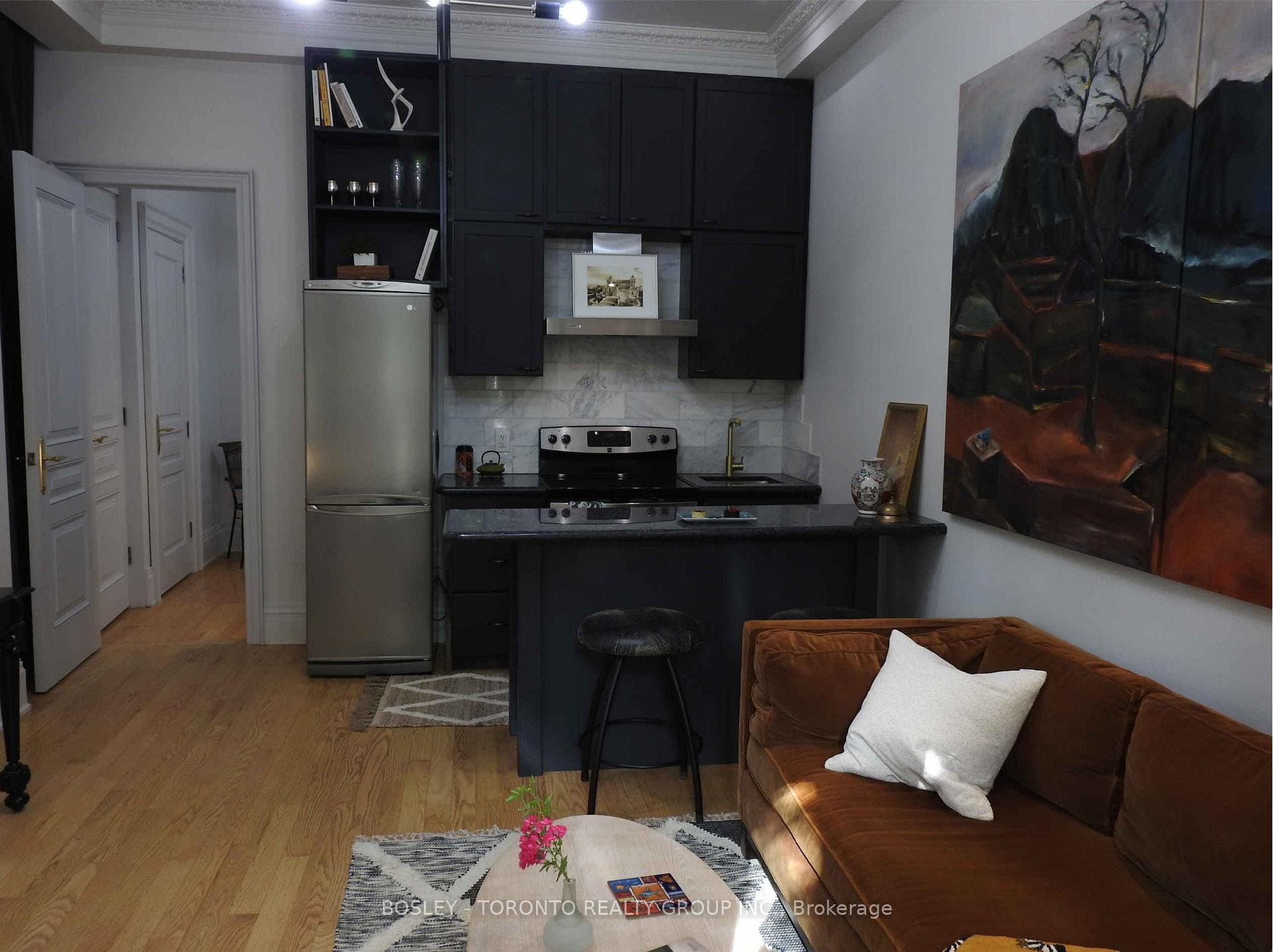 21 Lansdowne Avenue Unit 1 photo 9