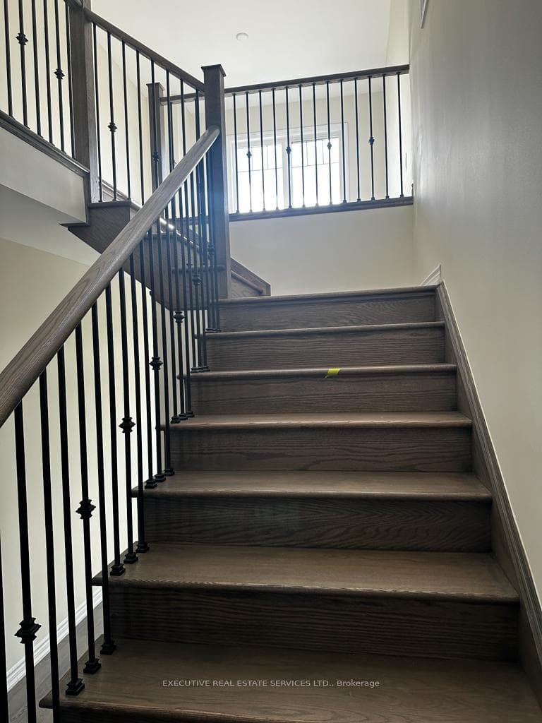 16 Discovery Drive photo 11