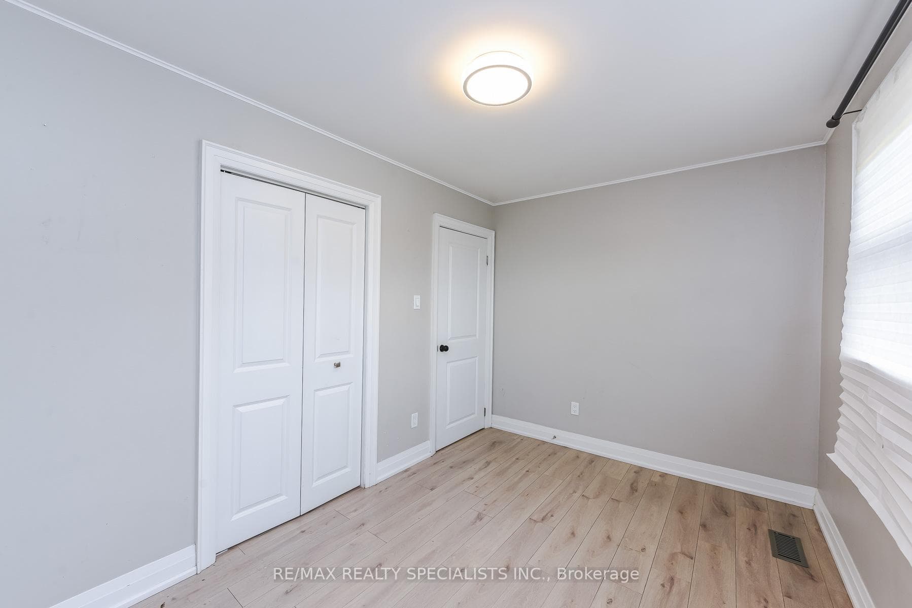 137 Avondale Boulevard photo 22