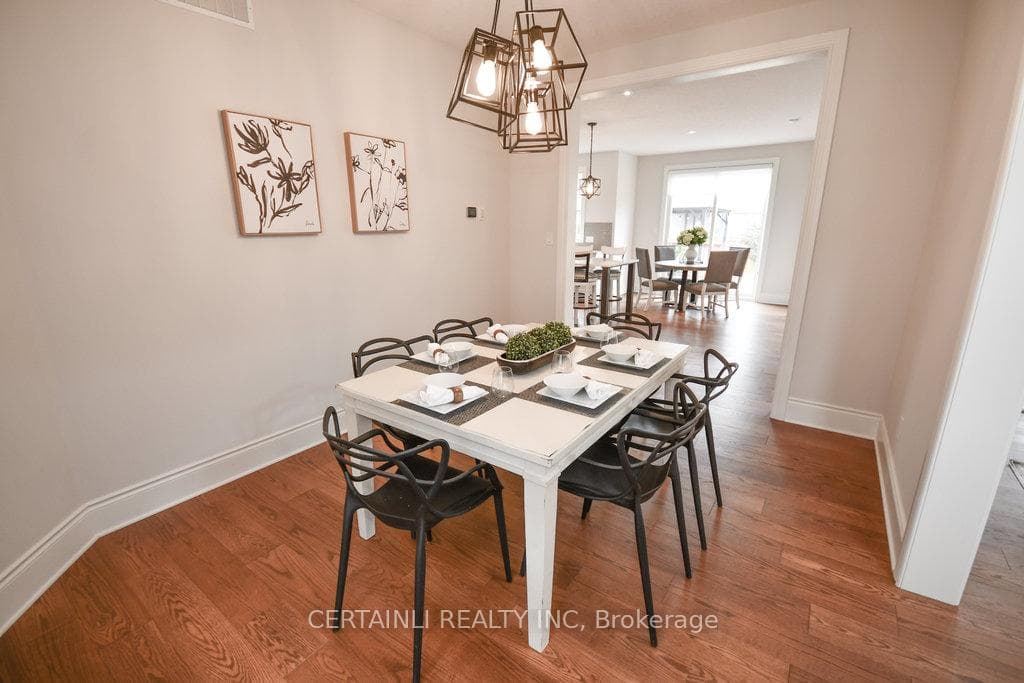 776 Zaifman Circle photo 14