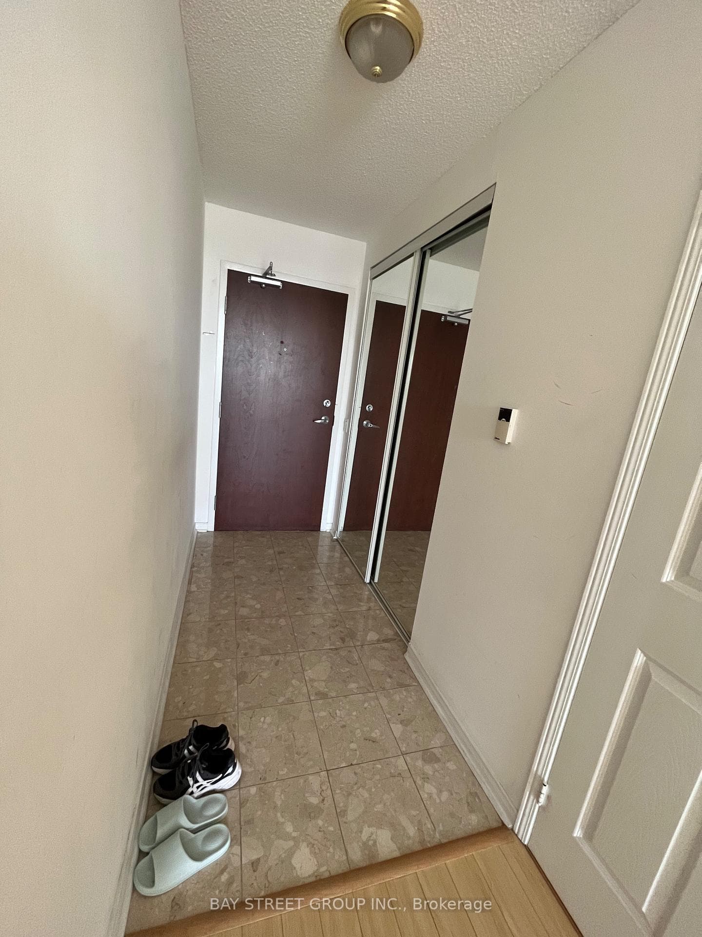 35 Finch Avenue Unit 309 photo 2