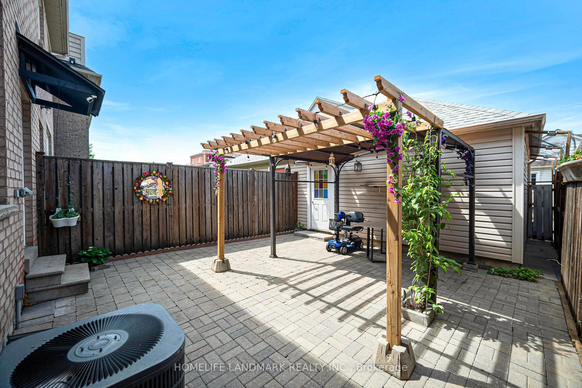 293 Murray Ross Parkway photo 42