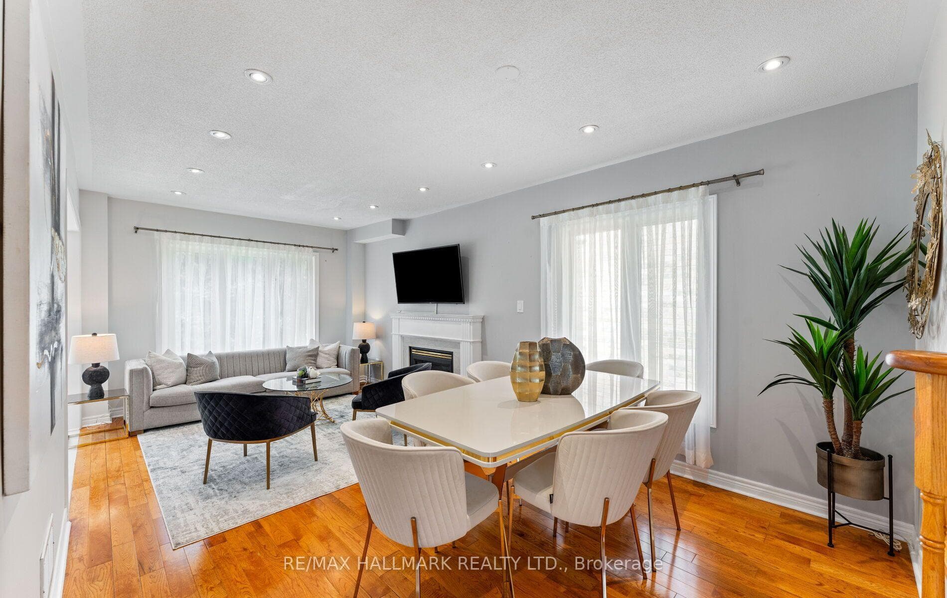 17 Rushingbrook Drive photo 9