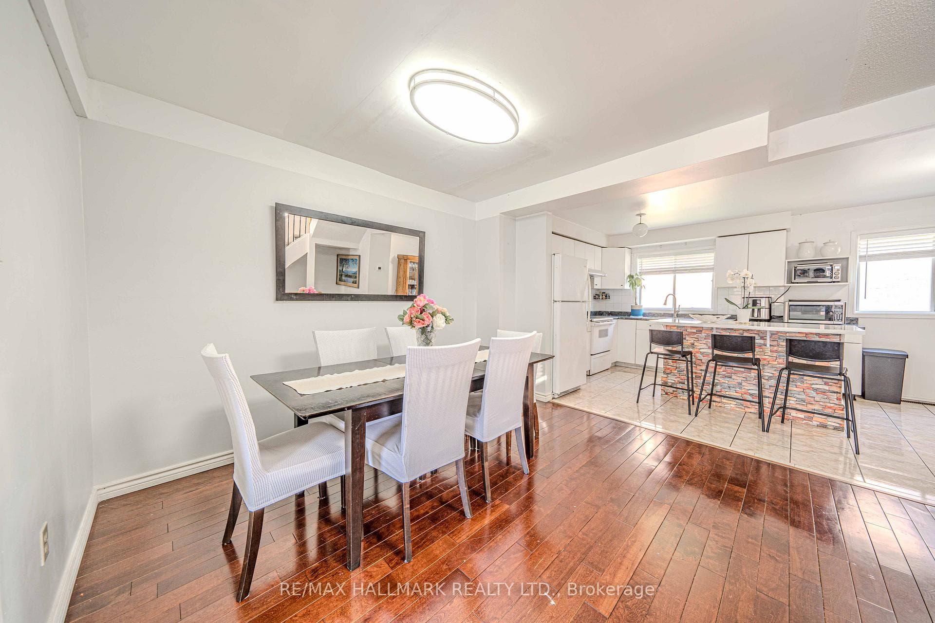 200 Murison Boulevard Unit 112 photo 16