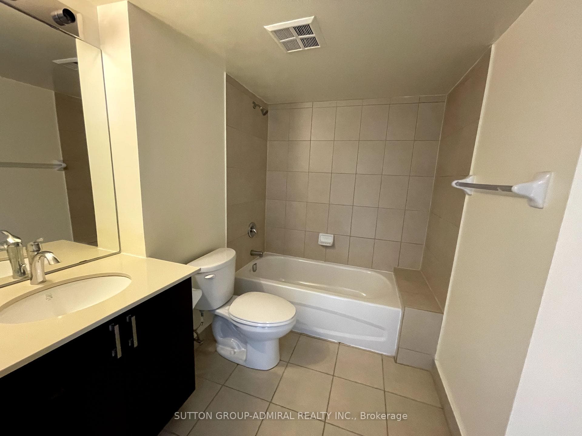 736 Bay Street Unit 1206 photo 3
