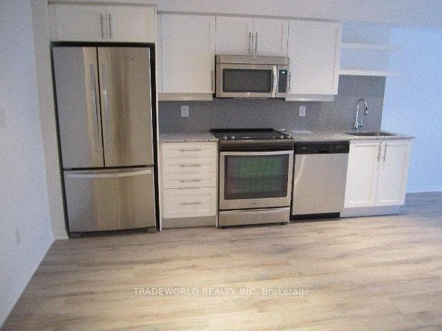 400 Adelaide Street Unit 814 photo 7