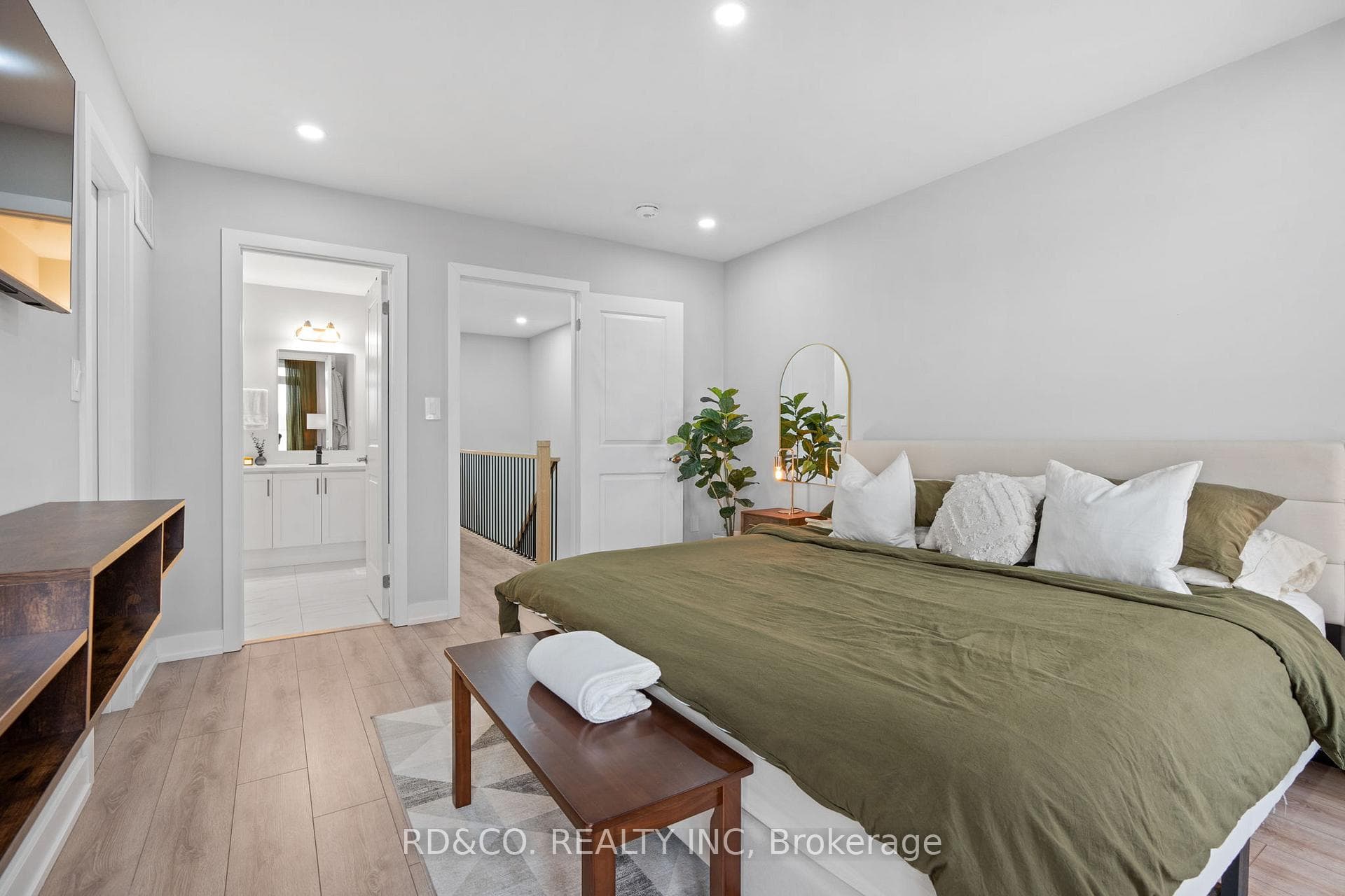 5 Assunta Lane photo 16